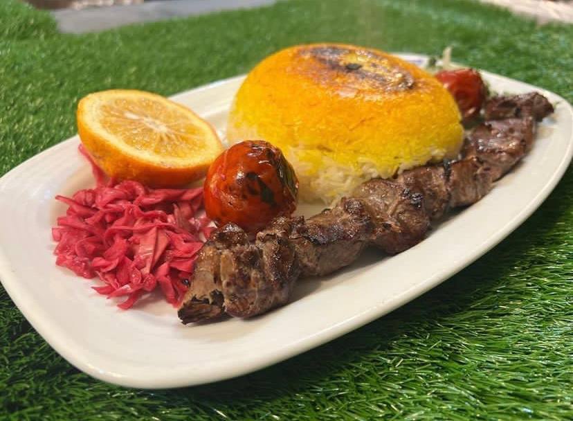 رستوران چشمک در انزلی