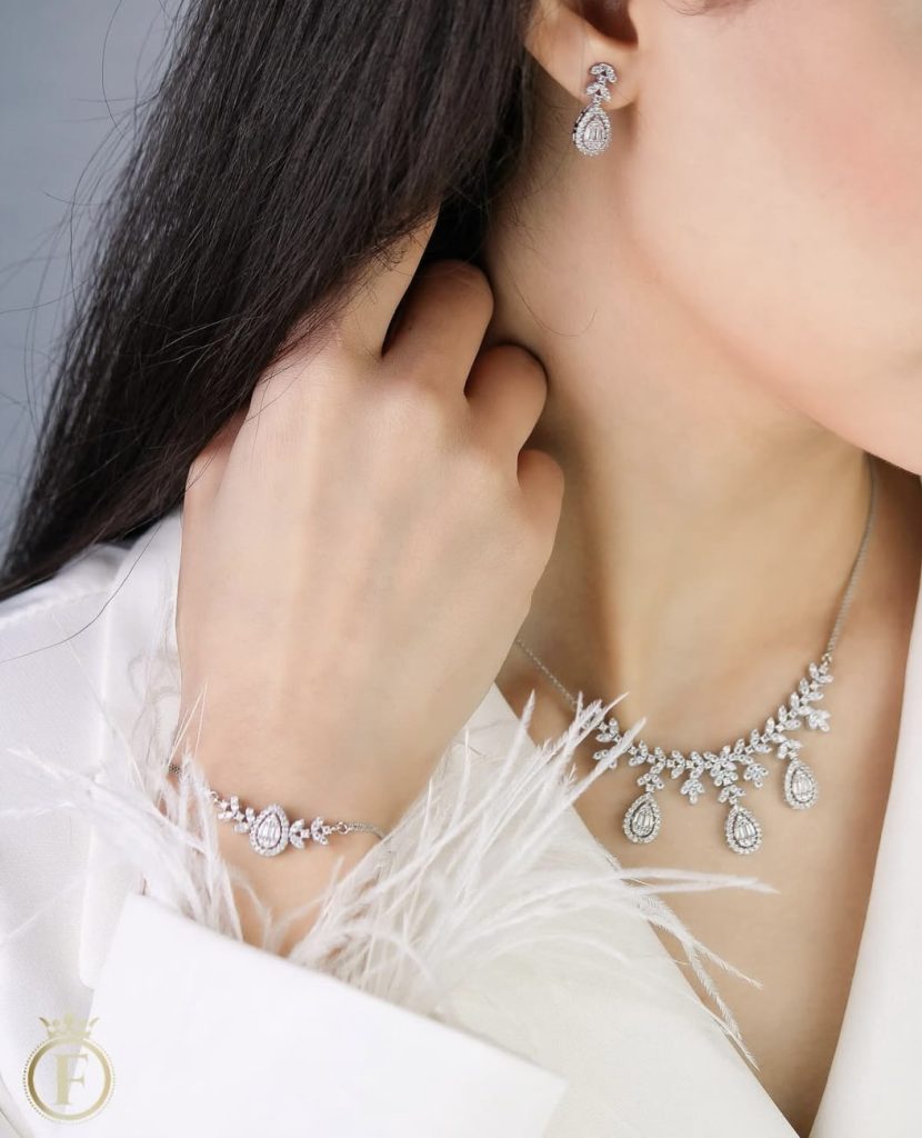 گالری طلا و جواهر فرهنگی انزلی