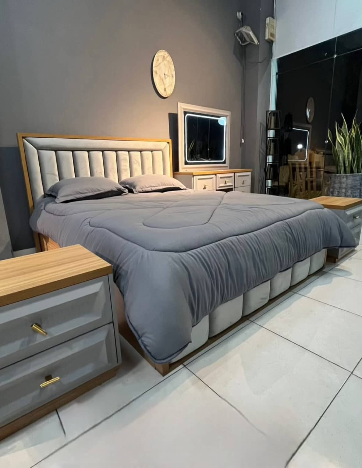 گالری مبل پاریز انزلی،گالری مبل پاریز در انزلی،مشاهده اطلاعات گالری مبل پاریز بندرانزلی در سامانه برترین مشاغل