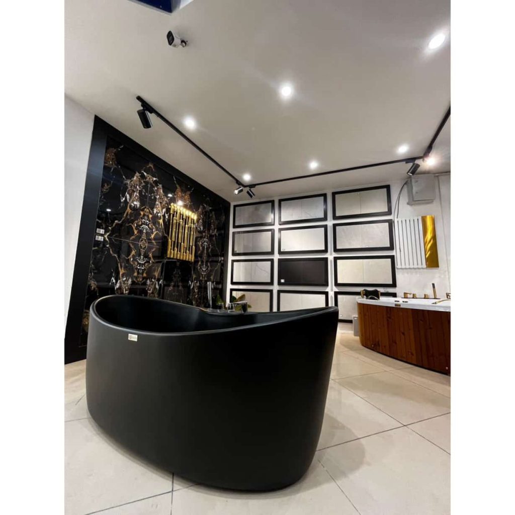 هایپر ساختمانی اوج انزلی