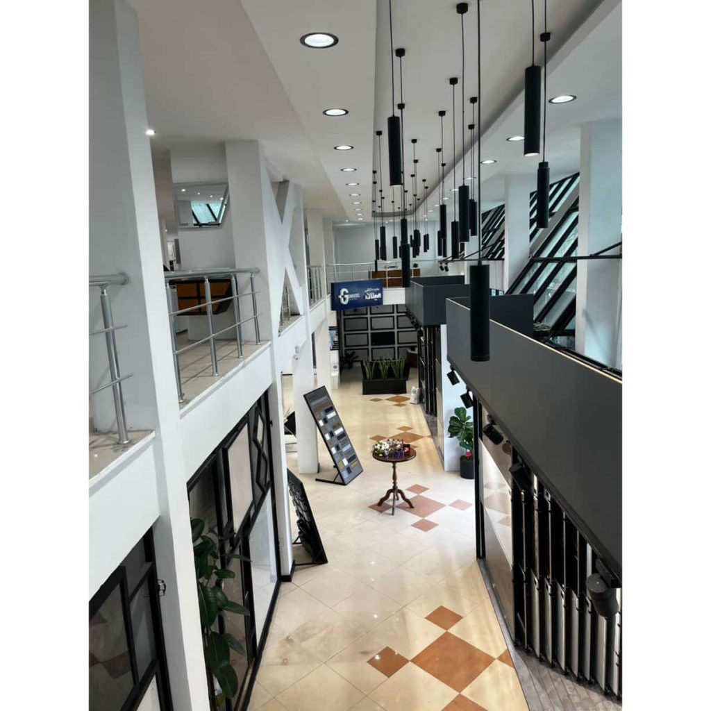 هایپر ساختمانی اوج انزلی