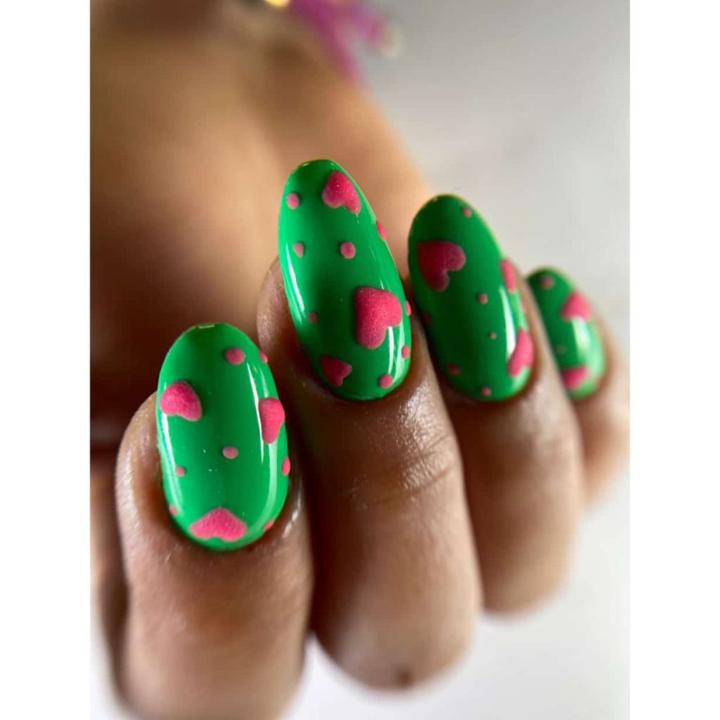 سالن تخصصی کاشت ناخن فاطیما در ساری