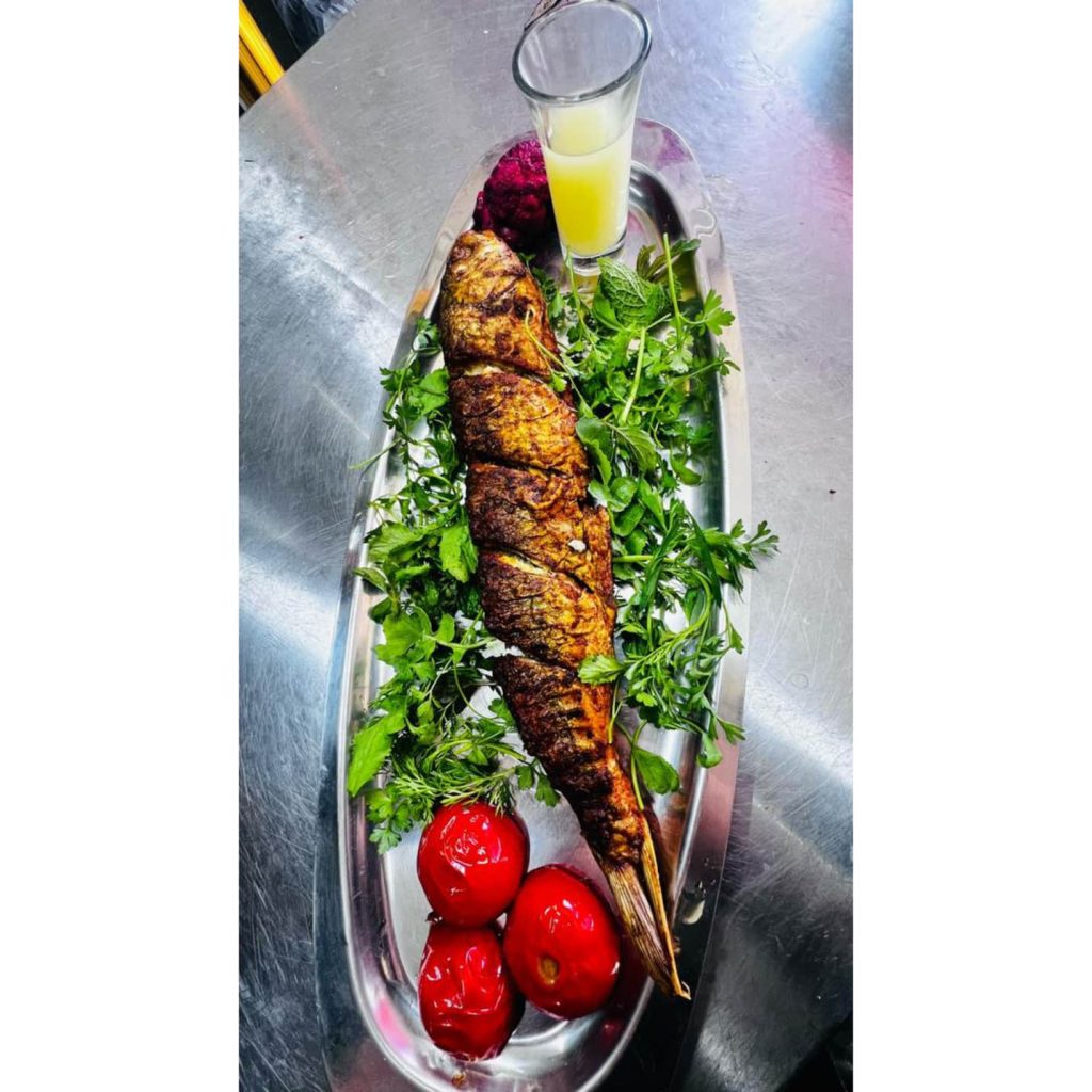 رستوران حاج حاجی در جعفرآباد