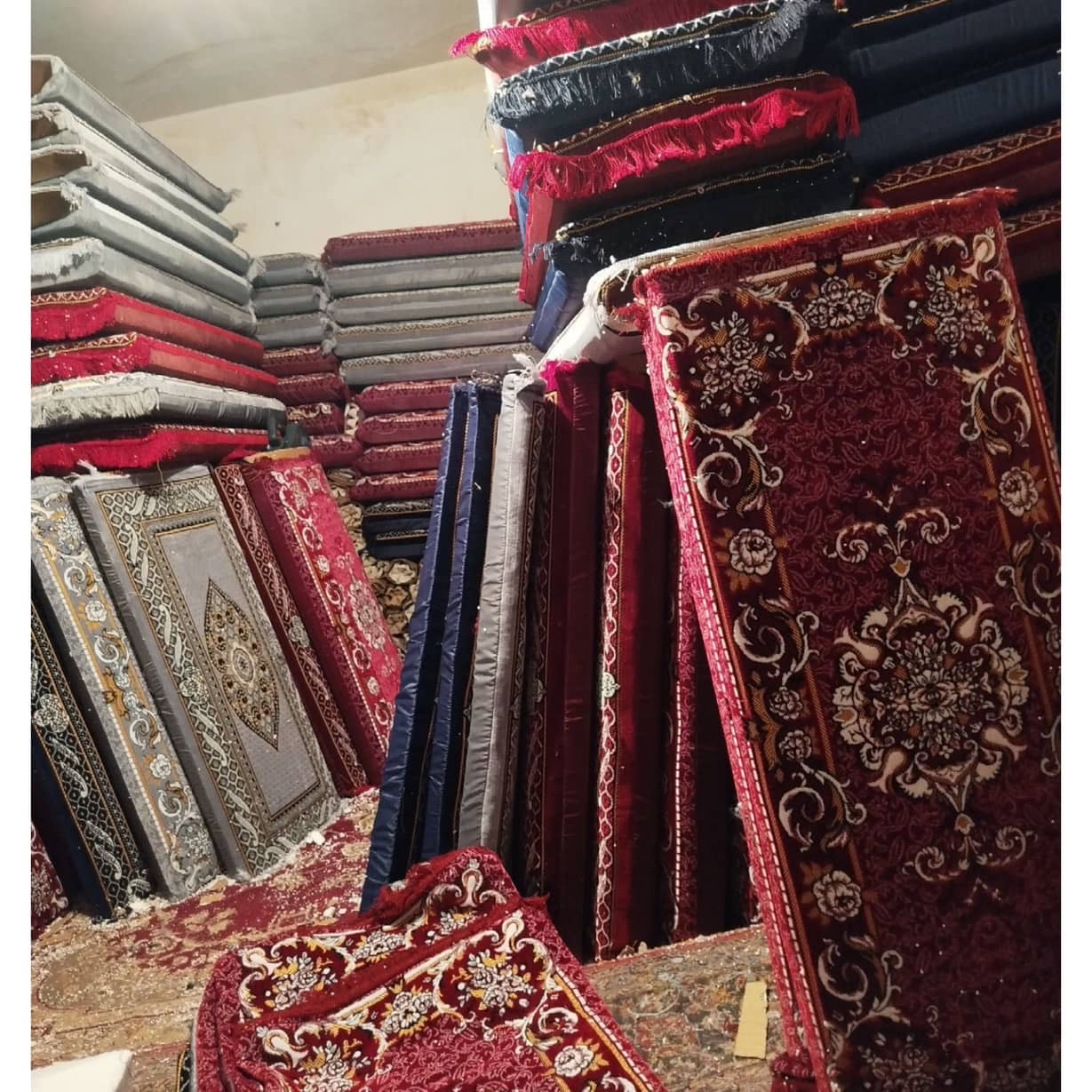 تولید پشتی و فرش جهانگیری زنجان،تولید پشتی و فرش جهانگیری در زنجان،مشاهده اطلاعات تولید پشتی و فرش جهانگیری زنجان در سامانه برترین مشاغل