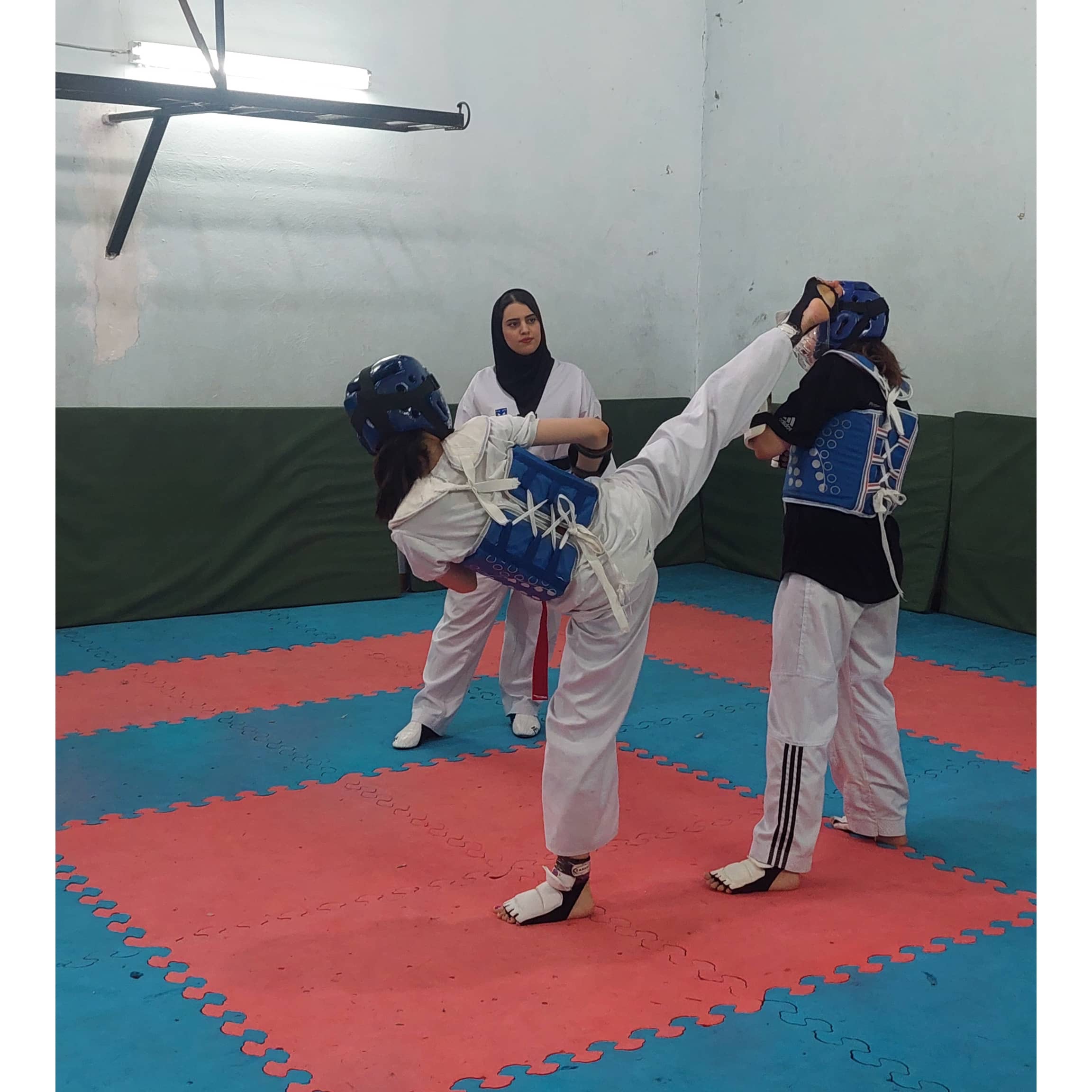 مربی تکواندو عاطفه رستم زاده صومعه سرا،مربی تکواندو عاطفه رستم زاده در صومعه سرا،مشاهده اطلاعات مربی تکواندو عاطفه رستم زاده صومعه سرا در سامانه برترین مشاغل