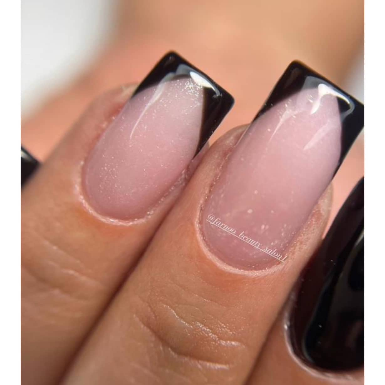 آرایشگاه زنانه فرنو انزلی،آرایشگاه زنانه فرنو در انزلی،مشاهده اطلاعات آرایشگاه زنانه فرنو انزلی در سامانه برترین مشاغل