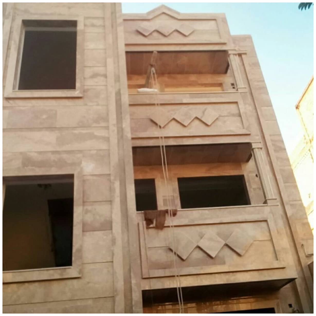 کاشی کاری حدادی تبریز،کاشی کاری حدادی در تبریز،مشاهده اطلاعات کاشی کاری حدادی تبریز در سامانه برترین مشاغل