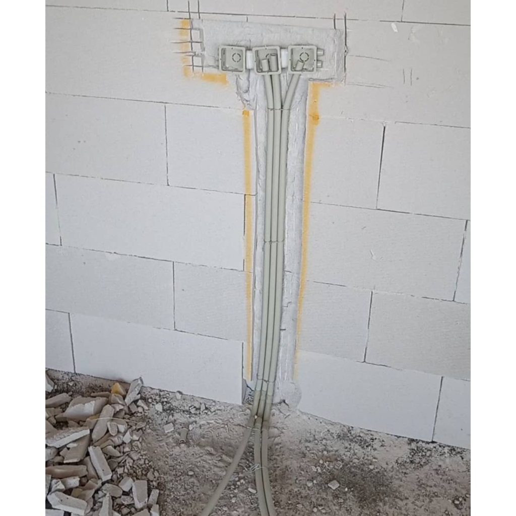 برقکاری ساختمان فرخاری نیشابور