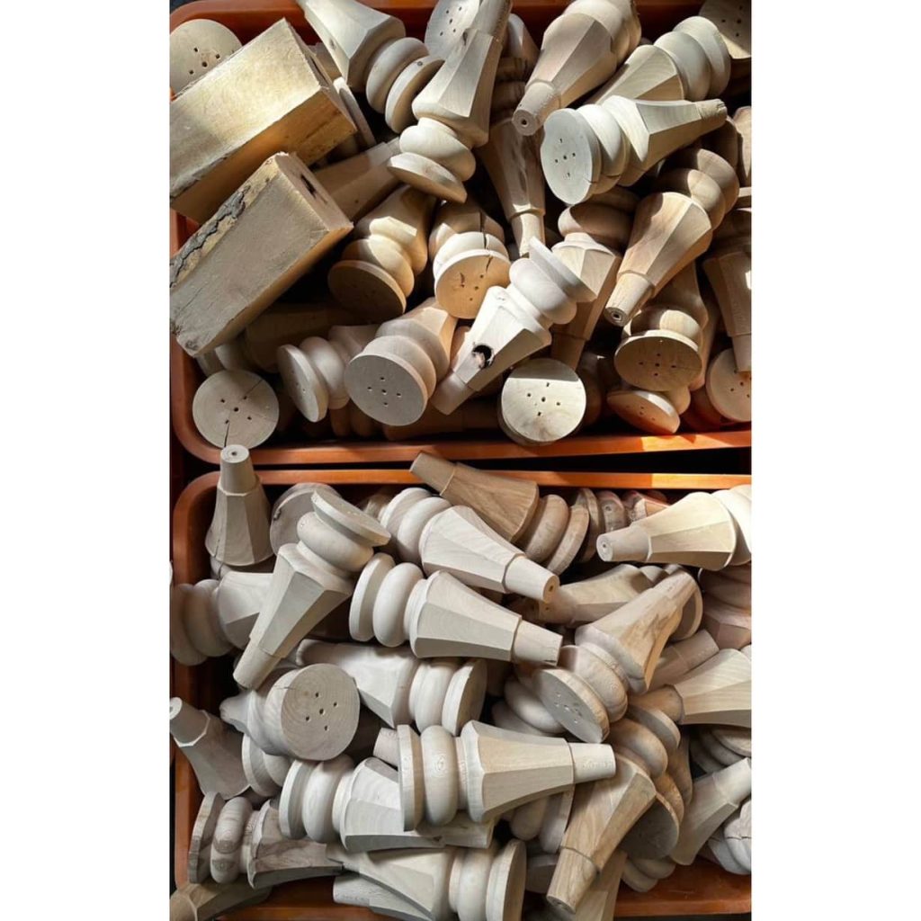 خدمات خراطی چوب آذین چوب چهاردانگه