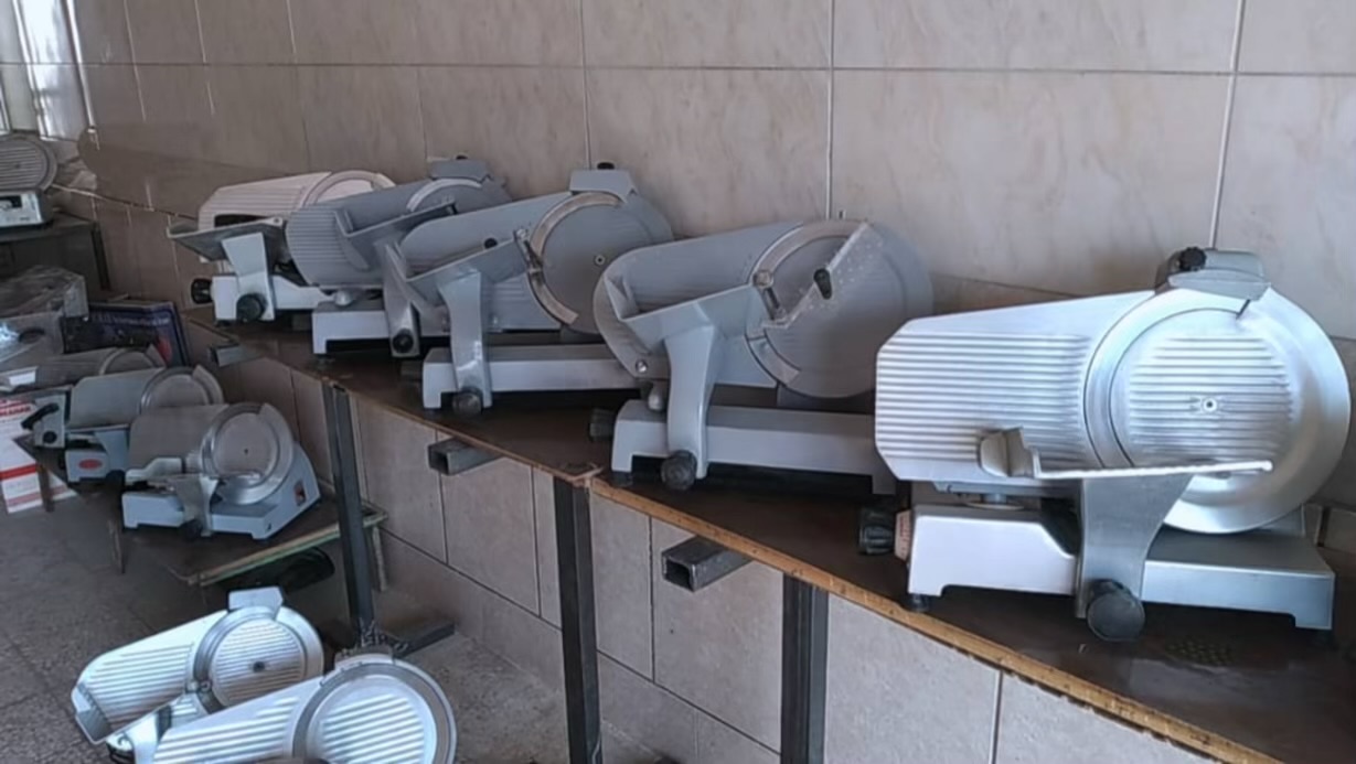 فروش کالباس بر ایرانی و خارجی نادرپور اصفهان،فروش کالباس بر ایرانی و خارجی نادرپور در اصفهان،مشاهده اطلاعات فروش کالباس بر ایرانی و خارجی نادرپور اصفهان در سامانه برترین مشاغل