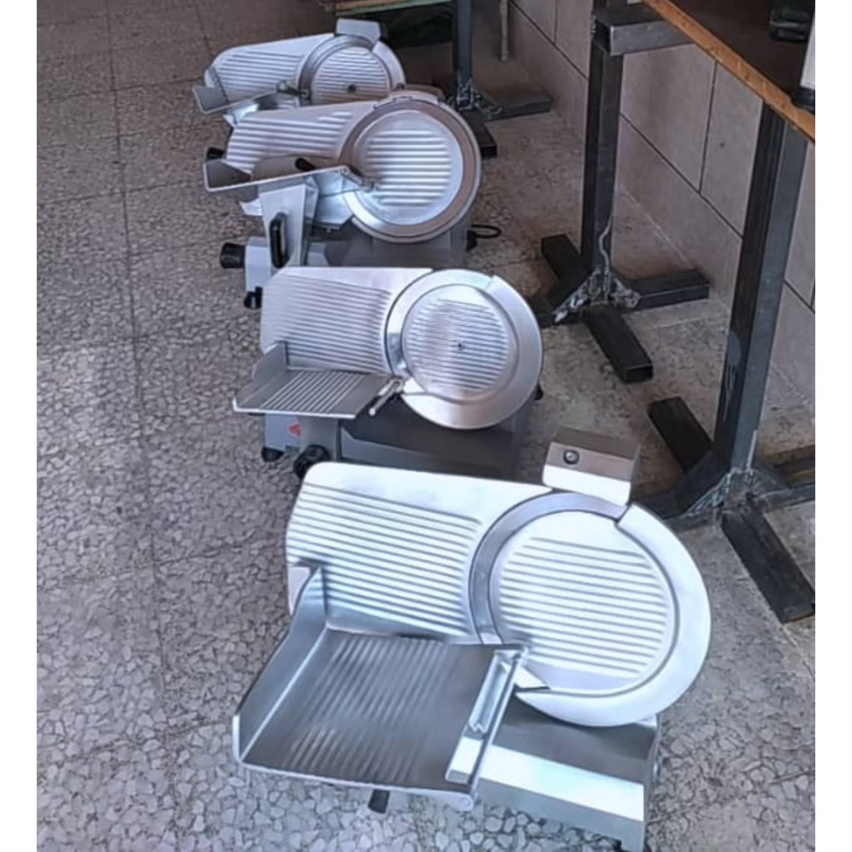 فروش کالباس بر ایرانی و خارجی نادرپور اصفهان،فروش کالباس بر ایرانی و خارجی نادرپور در اصفهان،مشاهده اطلاعات فروش کالباس بر ایرانی و خارجی نادرپور اصفهان در سامانه برترین مشاغل